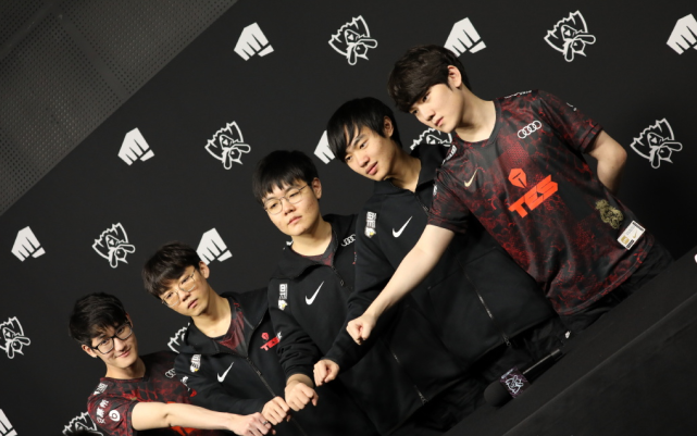 再次展现了 再次展现了